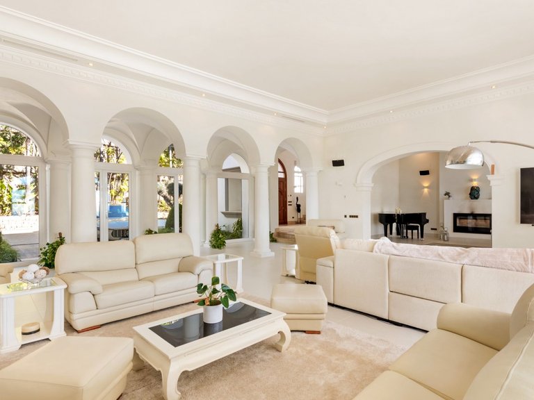 Villa for Sale in La Zagaleta, Benahavís, Malaga 18