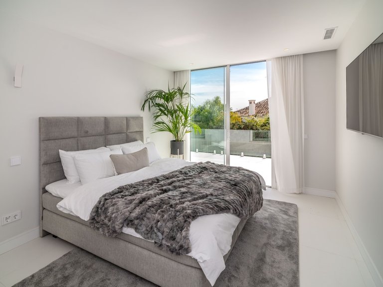 Villa for Sale in Nueva Andalucía, Marbella, Malaga 35