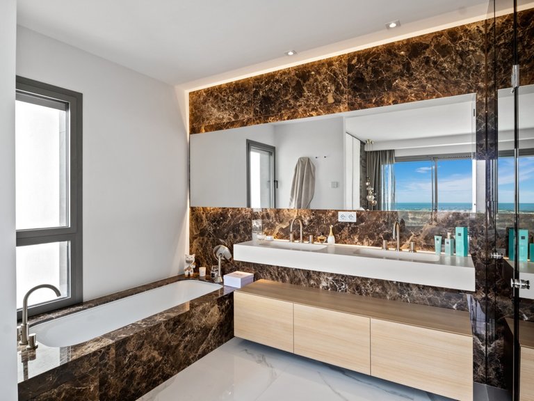 Apartment for Sale in Benahavís, Malaga 14