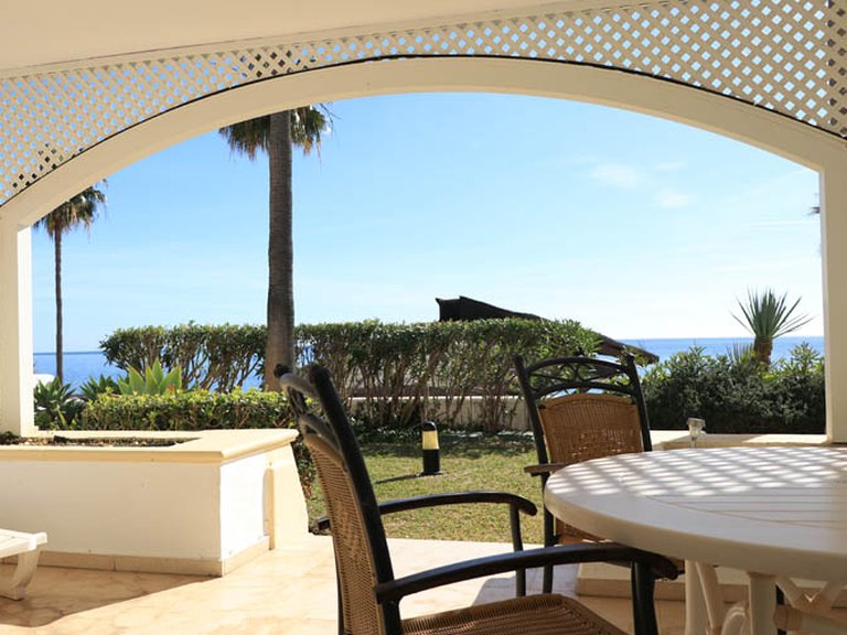 Apartment for Sale in El Velerín, Estepona, Malaga 5