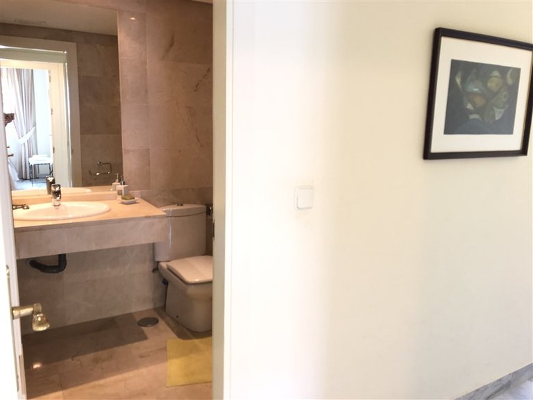 Apartment for Sale in Dama de Noche, Marbella, Malaga 15