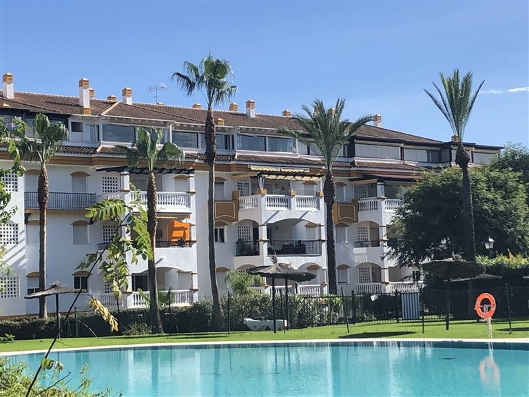 Apartment for Sale in Dama de Noche, Marbella, Malaga 31