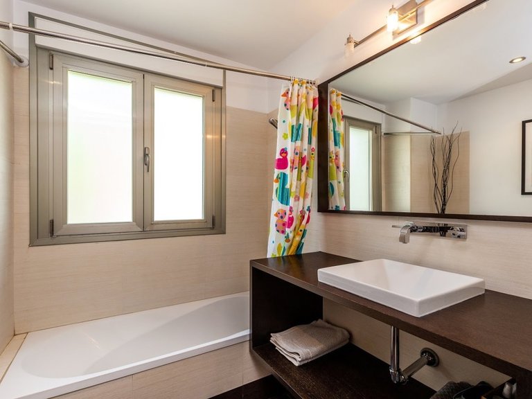Apartment for Sale in Benahavís, Malaga 11