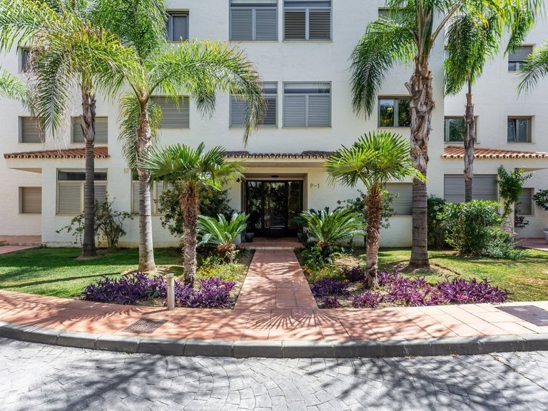 Apartment for Sale in Benahavís, Malaga 20