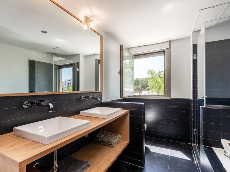 Apartment for Sale in Benahavís, Malaga 9