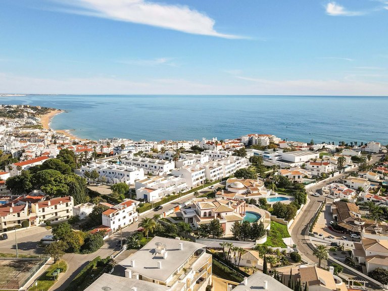 Apartment for Sale in Albufeira, Algarve, Portugal 18