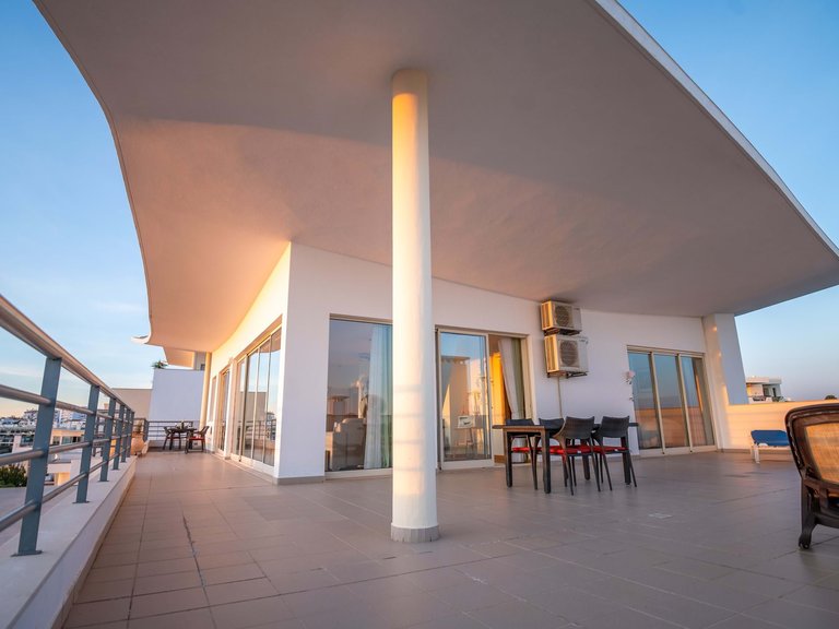 Apartment for Sale in Albufeira, Algarve, Portugal 1