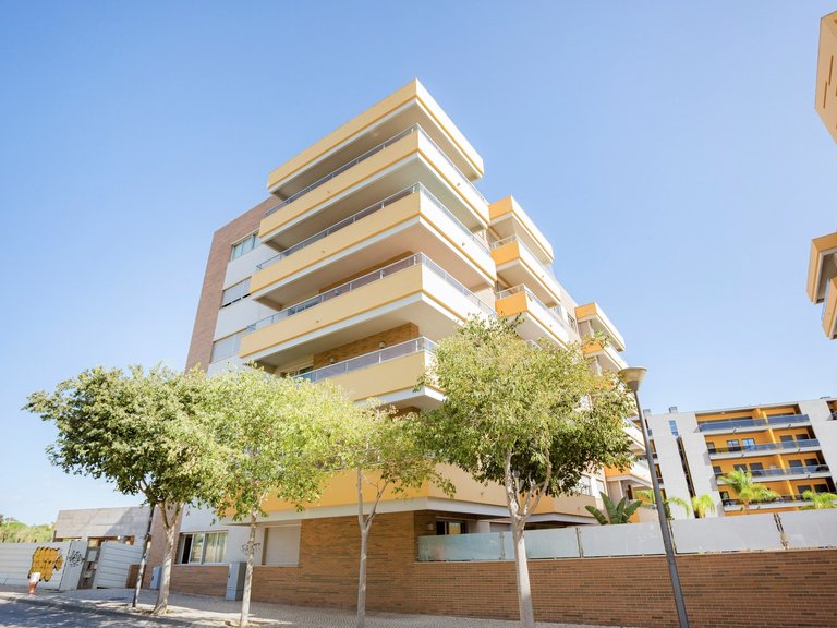 Apartment for Sale in Loulé, Algarve, Portugal 2