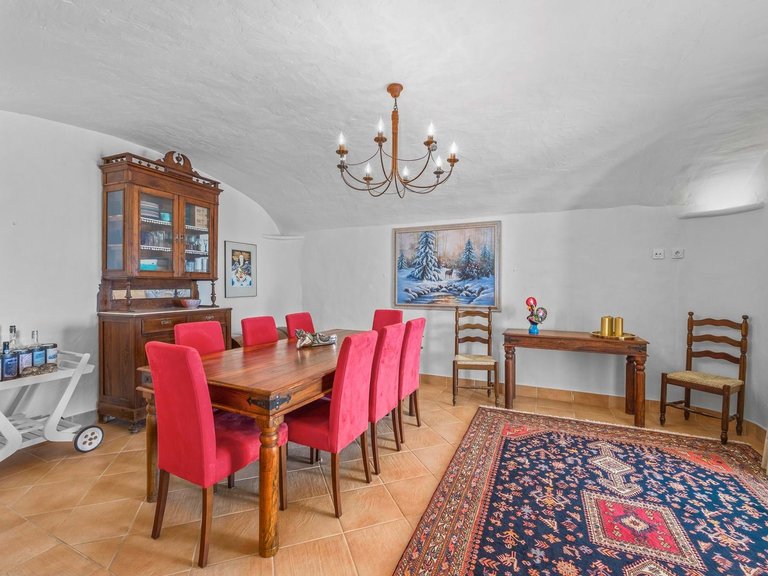 Villa for Sale in Albufeira, Algarve, Portugal 14