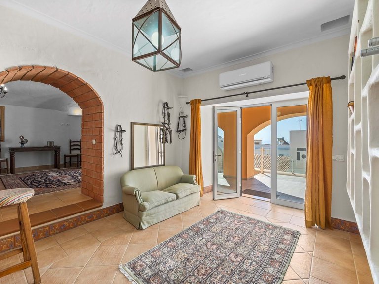 Villa for Sale in Albufeira, Algarve, Portugal 18