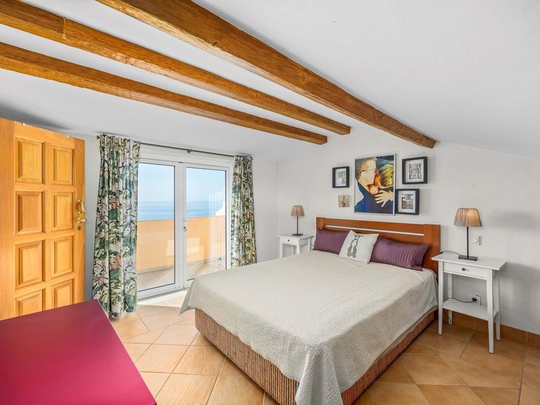 Villa for Sale in Albufeira, Algarve, Portugal 3