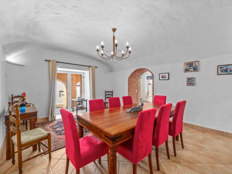 Villa for Sale in Albufeira, Algarve, Portugal 15