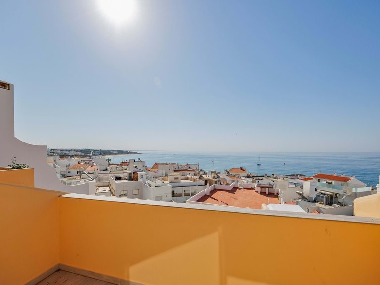 Villa for Sale in Albufeira, Algarve, Portugal 5