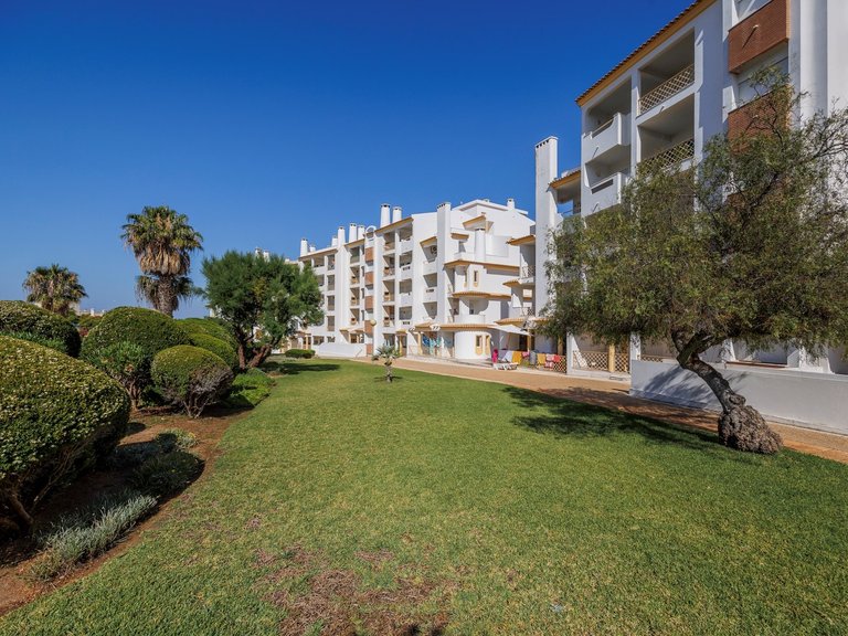 Apartment for Sale in Albufeira, Algarve, Portugal 39