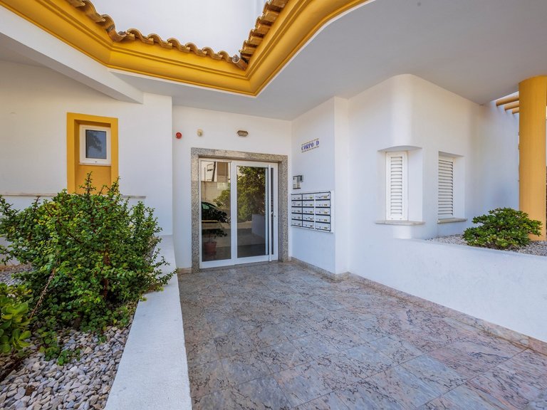Apartment for Sale in Albufeira, Algarve, Portugal 40