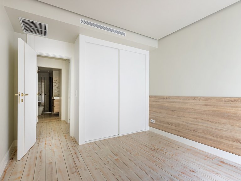 Apartment for Sale in Lisboa, Lisbon, Portugal 8