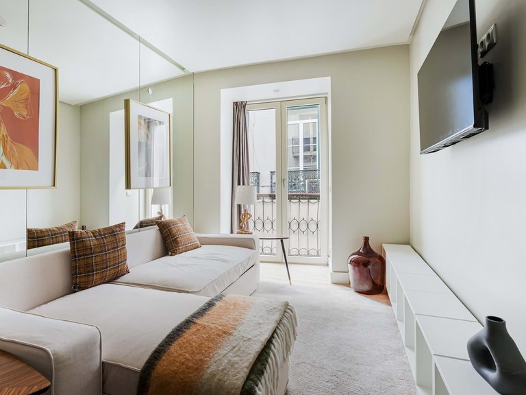 Apartment for Sale in Lisboa, Lisbon, Portugal 2
