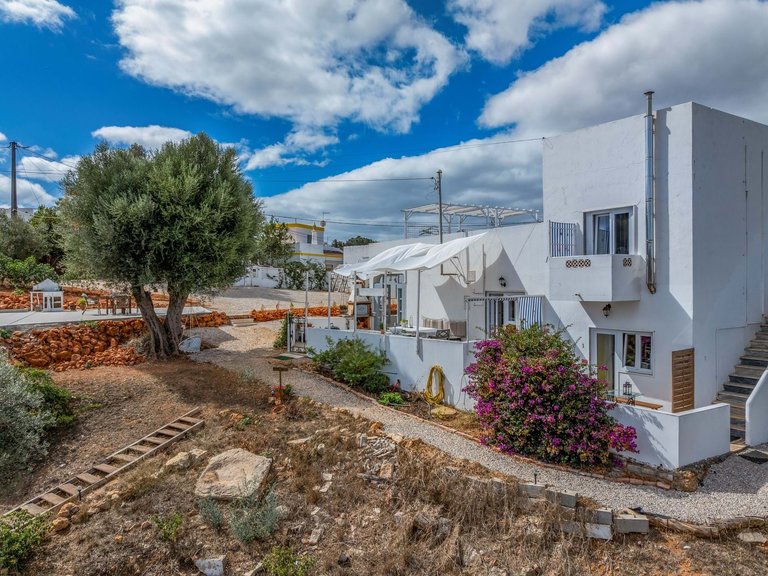 Villa for Sale in Portimão, Algarve, Portugal 56