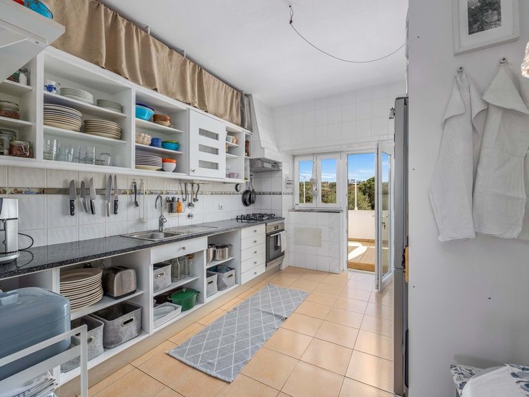 Villa for Sale in Portimão, Algarve, Portugal 31