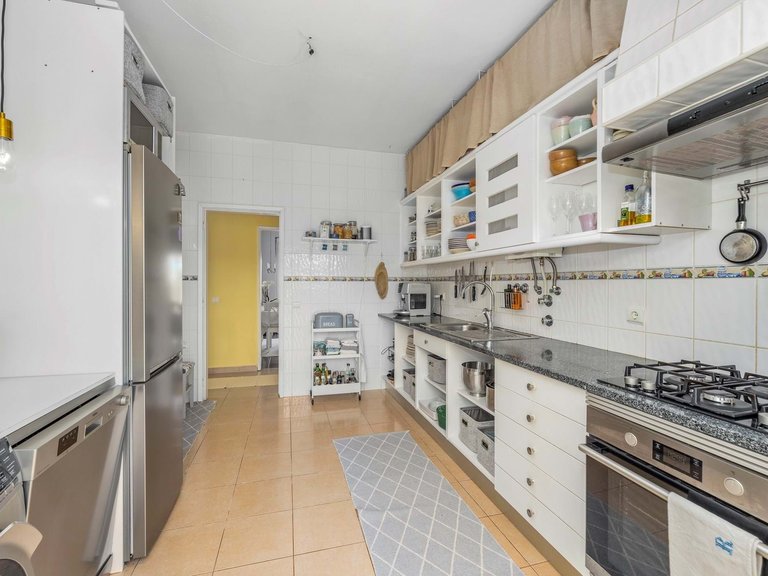 Villa for Sale in Portimão, Algarve, Portugal 33