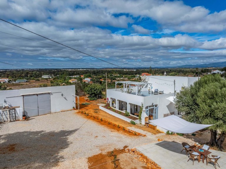 Villa for Sale in Portimão, Algarve, Portugal 54