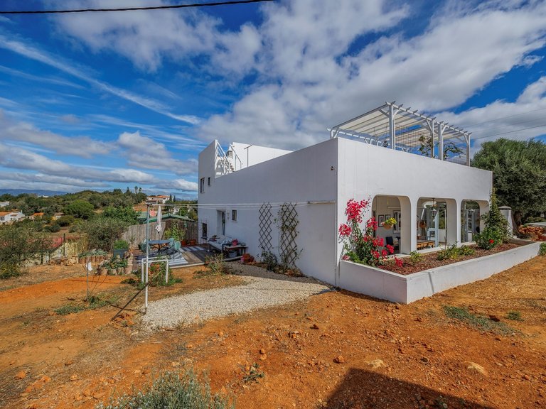 Villa for Sale in Portimão, Algarve, Portugal 4