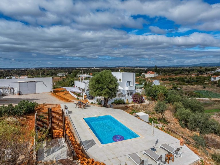 Villa for Sale in Portimão, Algarve, Portugal 53