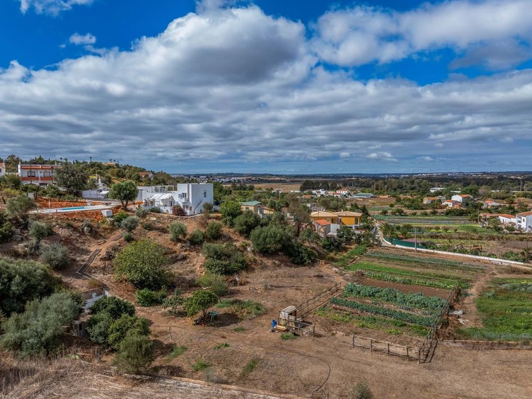 Villa for Sale in Portimão, Algarve, Portugal 44