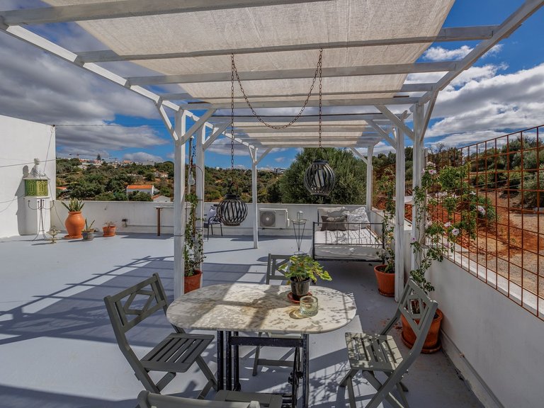 Villa for Sale in Portimão, Algarve, Portugal 9