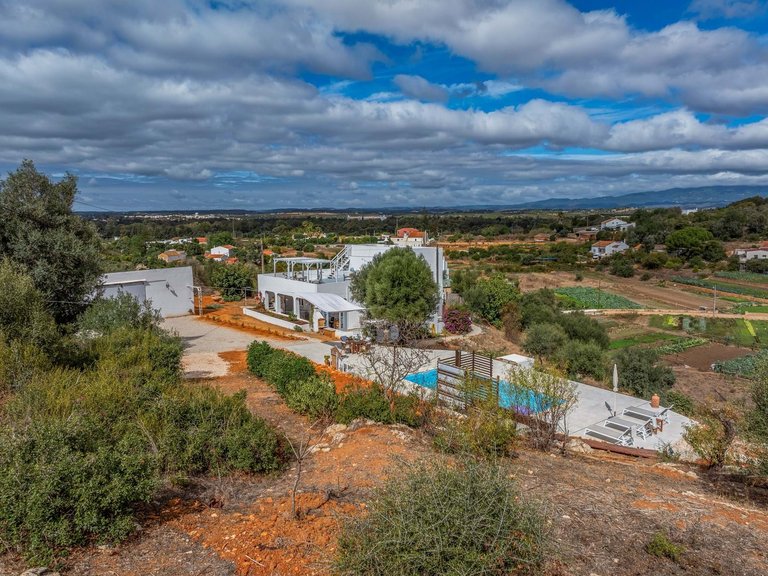Villa for Sale in Portimão, Algarve, Portugal 51