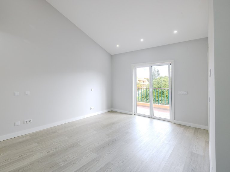 Apartment for Sale in Lagoa, Algarve, Portugal 4