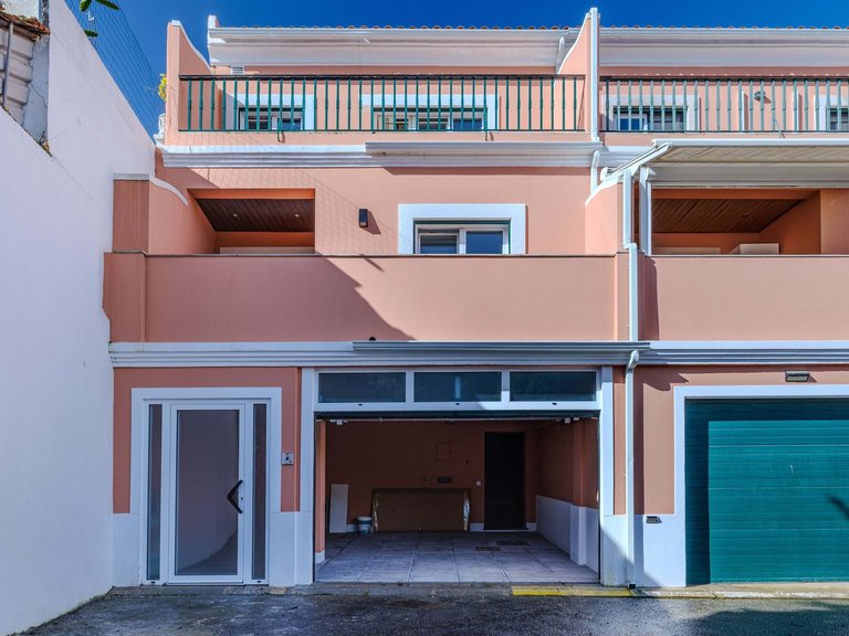 Apartment for Sale in Lagoa, Algarve, Portugal 11