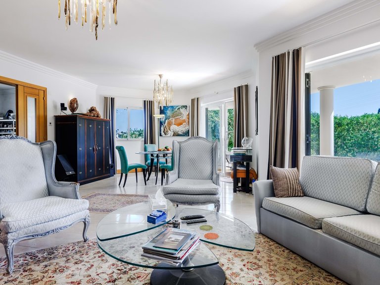Villa for Sale in Albufeira, Algarve, Portugal 5