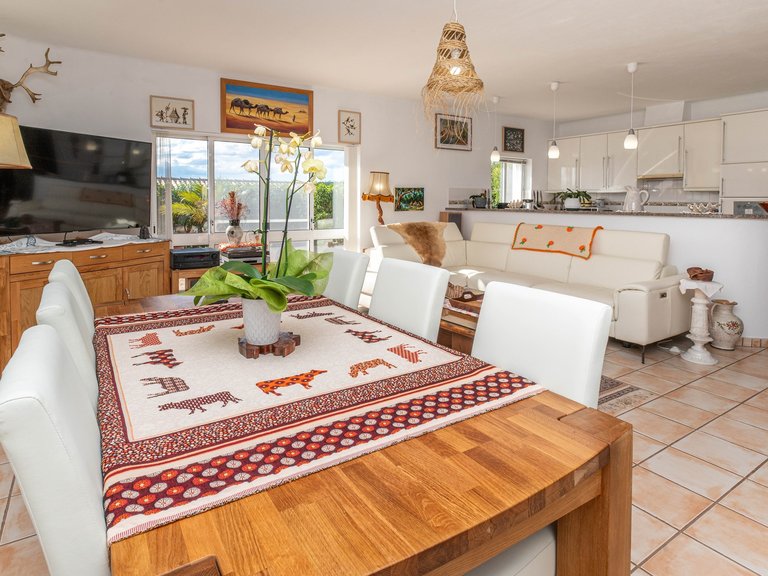 Villa for Sale in Lagos, Algarve, Portugal 8