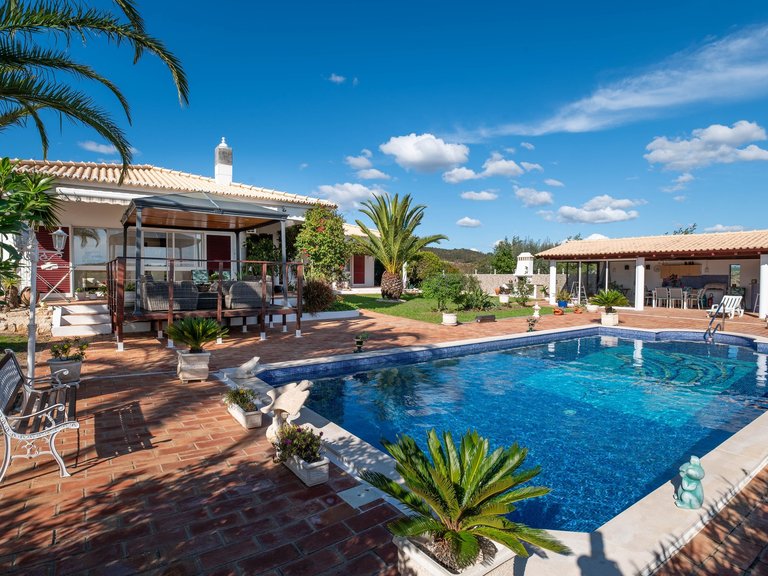 Villa for Sale in Lagos, Algarve, Portugal 13