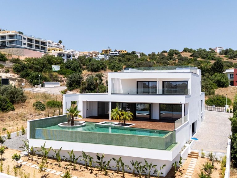 Villa for Sale in Albufeira, Algarve, Portugal 19