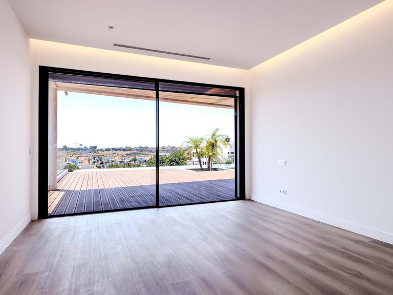 Villa for Sale in Albufeira, Algarve, Portugal 12