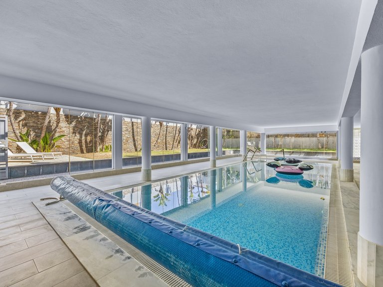 Villa for Sale in Lagoa, Algarve, Portugal 14
