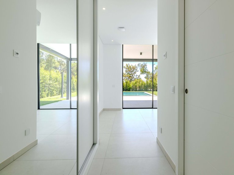 Villa for Sale in Albufeira, Algarve, Portugal 10