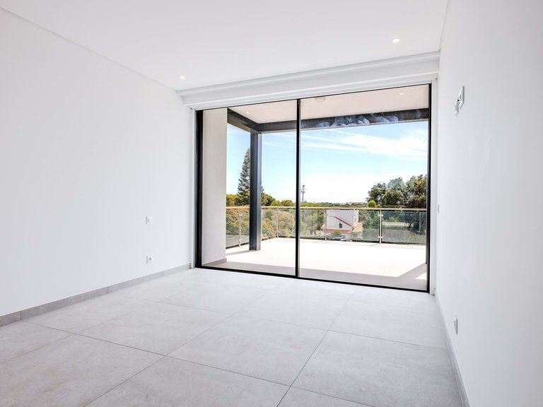 Villa for Sale in Albufeira, Algarve, Portugal 17