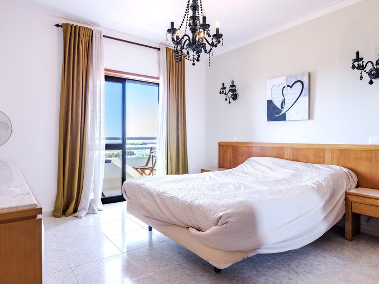 Apartment for Sale in Portimão, Algarve, Portugal 11