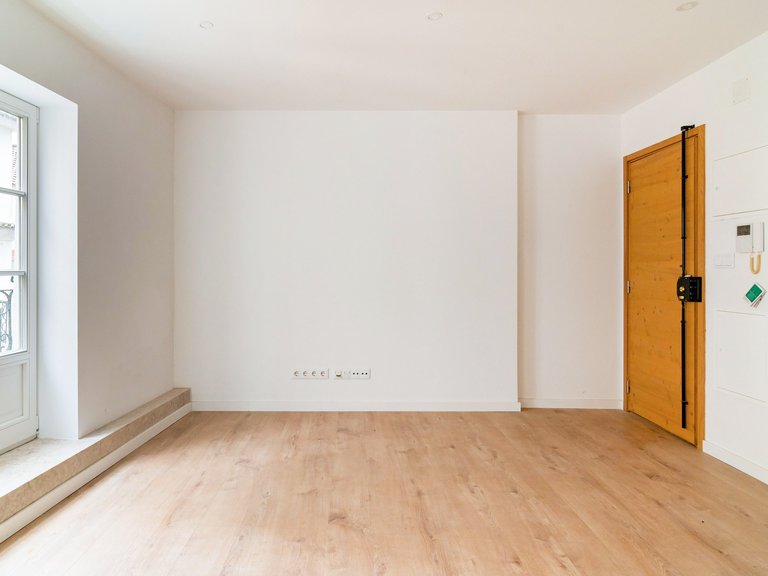 Apartment for Sale in Lisboa, Lisbon, Portugal 14