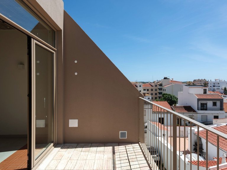 Apartment for Sale in Lagoa, Algarve, Portugal 17