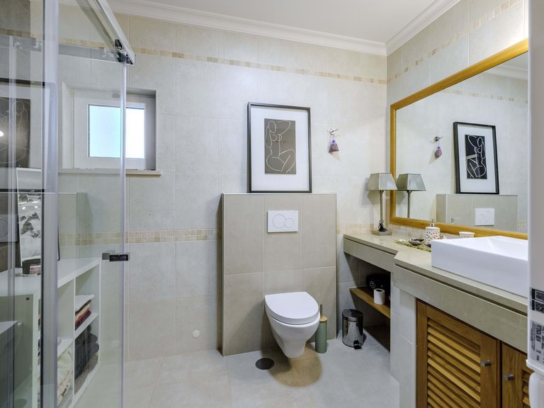 Villa for Sale in Albufeira, Algarve, Portugal 24