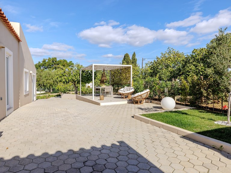 Villa for Sale in Portimão, Algarve, Portugal 13