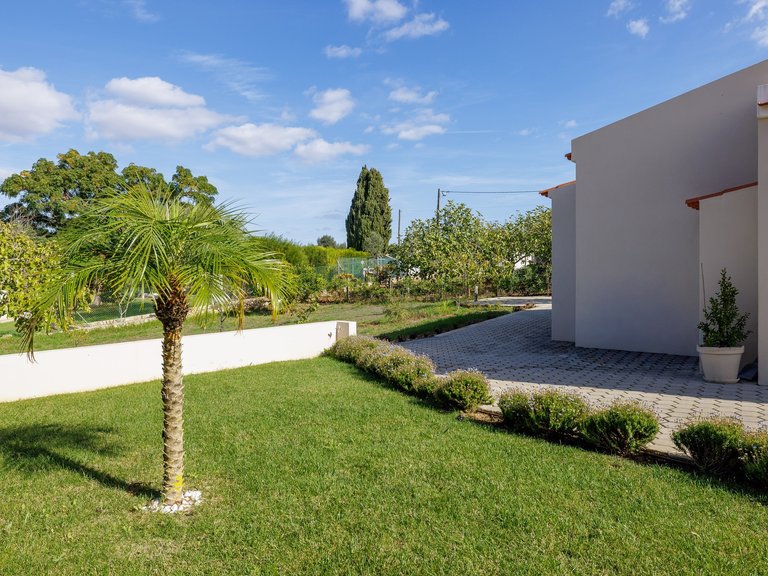 Villa for Sale in Portimão, Algarve, Portugal 11