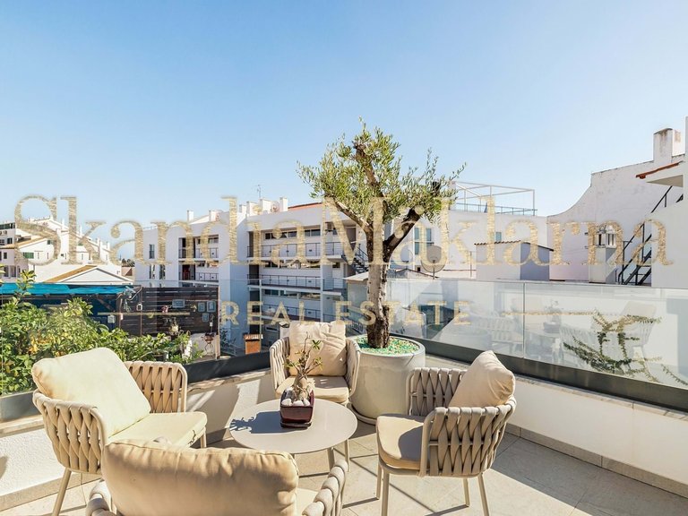 Villa for Sale in Portimão, Algarve, Portugal 33