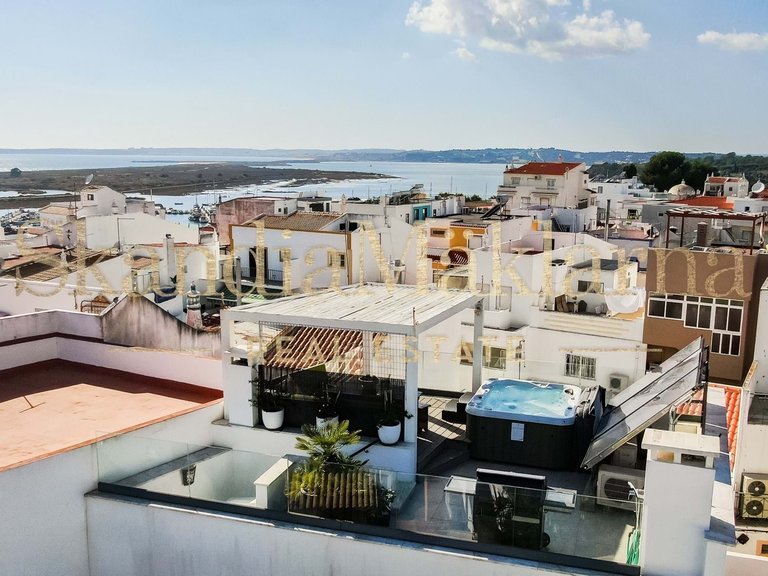 Villa for Sale in Portimão, Algarve, Portugal 25