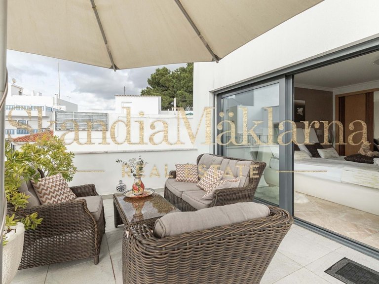 Villa for Sale in Portimão, Algarve, Portugal 27