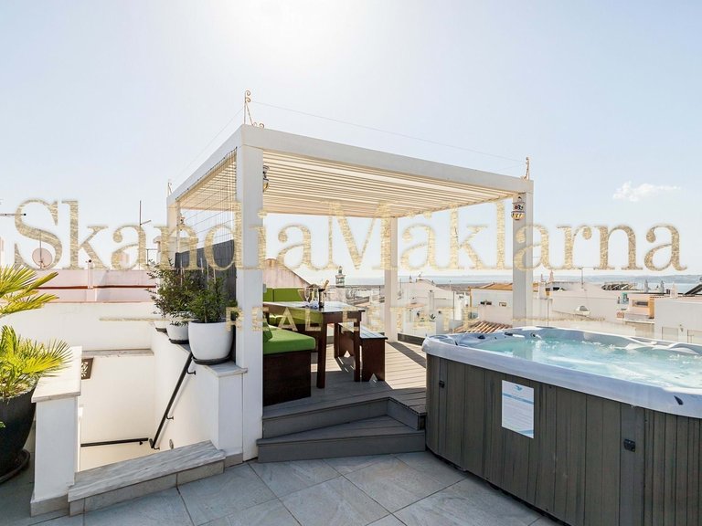 Villa for Sale in Portimão, Algarve, Portugal 31